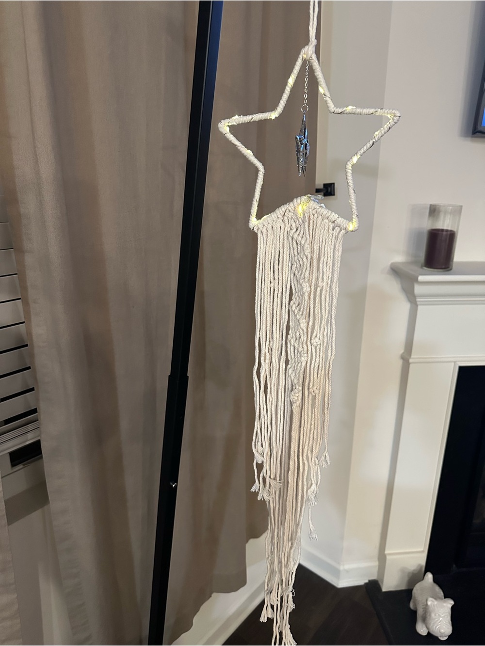 & Other Stories Cream Star Macramé Wall Hanging